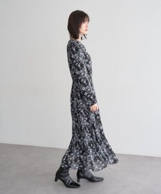 YECCA VECCA ボタニカル柄ボウタイプリーツワンピース