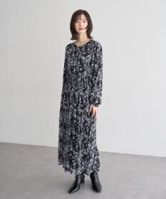 YECCA VECCA ボタニカル柄ボウタイプリーツワンピース