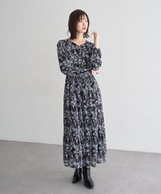 YECCA VECCA ボタニカル柄ボウタイプリーツワンピース