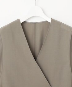 23区 【洗える】シアーマットクロス ジレ