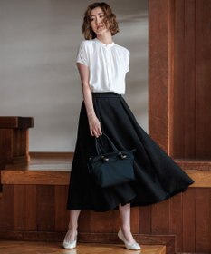 23区 【洗える】バックサテンアムンゼン パール釦 ブラウス