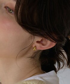 Phoebe 【金属アレルギー対応】プックリハーフフープミニピアス　ゴールド/サージカルステンレス