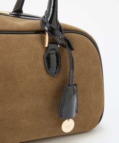 TOPKAPI 【TREASURE TOPKAPI】スエード エナメルコンビ ワイド ボストンバッグ チャーム付き