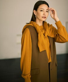 自由区 【カタログ掲載】ファインウールカシミヤドルマンシルエット ニット マスタード