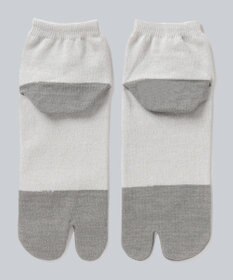 WHITE MAILS 【UNISEX】PAPER COLOR BLOCK TABI ANKLE ソックス