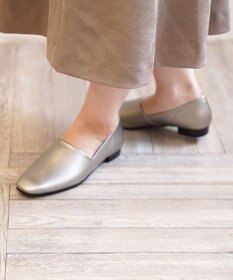 Pointer 日本製 サイドVカットパンプス