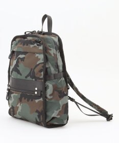 Y'SACCS 撥水ナイロンテープデザインスクエアバックパック