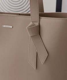 Tiaclasse 【安田美沙子さん　小倉優子さん着用】リボンデザイン通勤バッグ