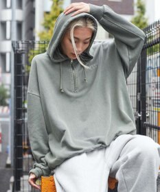 WEGO ピグメントハーフZIPロゴプルパーカー