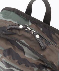 Y'SACCS 撥水ナイロンテープデザインスクエアバックパック