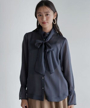  【WEB限定】シャイニーオーガンボウタイ付き ブラウス