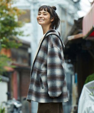  【リバーシブル】ウールリバー フード付きショートコート