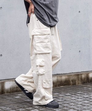  マルチポケットワイドカーゴパンツ