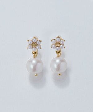  【痛くないシリーズ】フルールパールライトフィットイヤリング　ゴールド