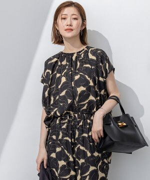  【洗える】Ratti フラワーアートプリント ブラウス