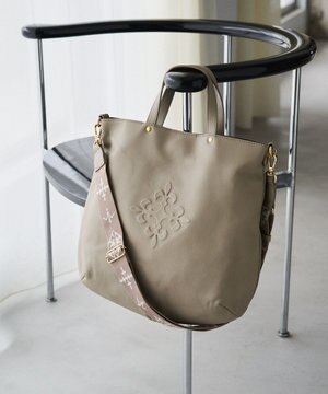  エンボスモノグラム ソフトレザー 2WAYトートバッグ(CE-1611)