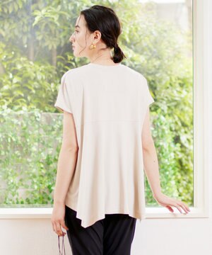 【シワになりにくい】BEAUTY FORM バックフレアTシャツ