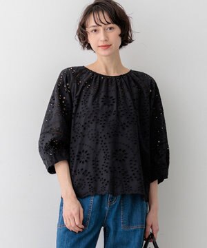  【見上愛さん着用】カットワークエンブロイダリー 2WAYブラウス