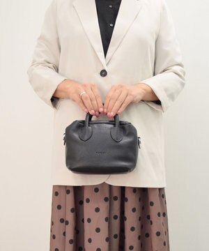  【RIPANI】スクエアレザーミニハンドバッグ