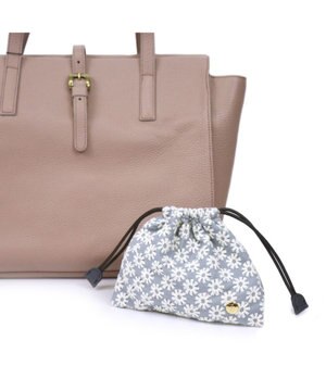  【花の刺繍 / セットで持っても可愛い】ポーチ小 / REGALO