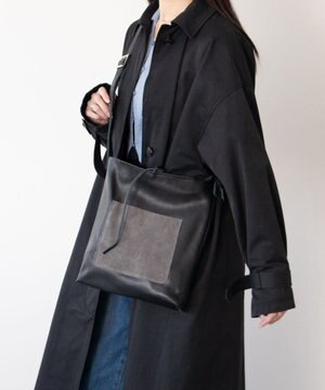  【ANDREA CARDONE】ミディアムサイズレザートートバッグ