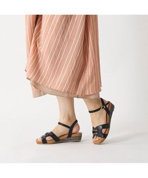  <ing>ローヒールウエッジサンダル