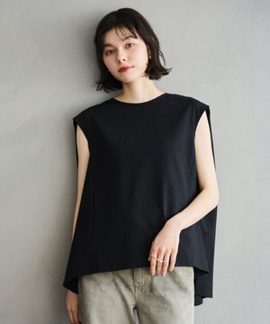  【洗える】スクエアシルエットノースリーブカットソー