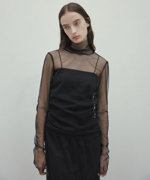 【洗える・Precious 7月号掲載】TAMARIX / ストレッチチュールハイネックブラウス