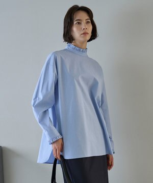 フリルネックシャツ