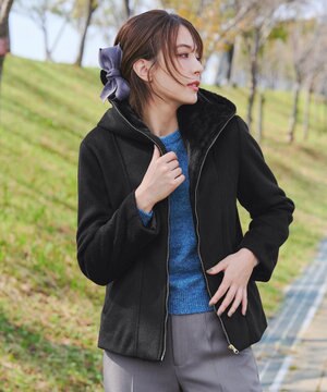  モッサ風フード付きショートコート