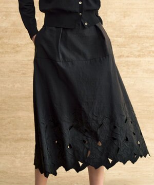  【R(アール)】クラフトカットレース フレアスカート