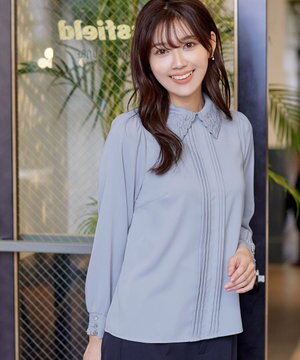  【洗える】襟刺繍ピンタックブラウス