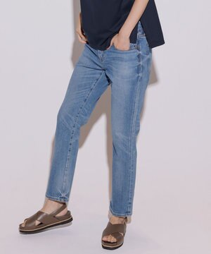 23区DENIMボーイフィット パンツ