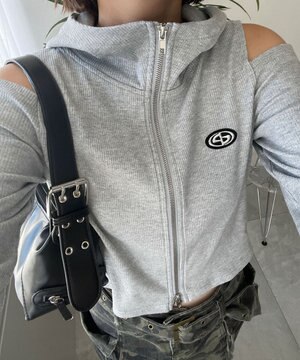  オープンショルダーダブルジップパーカー