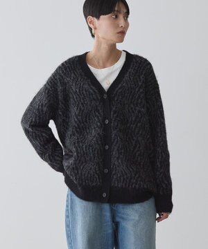  アニマル柄Ｖネックニットカーディガン