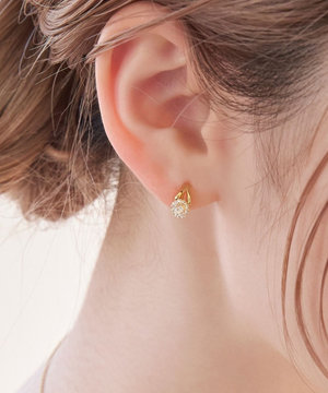 【金属アレルギー対応】【痛くないシリーズ】ルーセントビジューライトフィットイヤリング ゴールド