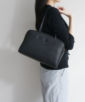  NUTS ボストンバッグ