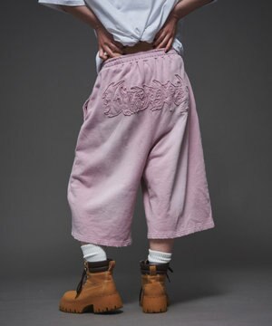  【ユニセックス着用ITEM/ウエストゴム】ダメージアップリケショートパンツ