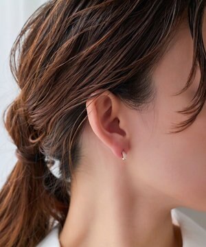  【金属アレルギー対応】【痛くないシリーズ】グレインパールフープライトフィットイヤリング　シャンパンゴールド