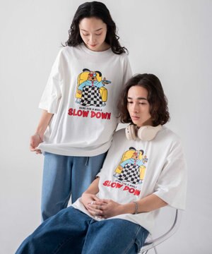  【ユニセックス着用ITEM/SMLサイズ/手洗い可】アソートグラフィックT