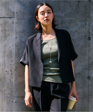 【UVケア・接触冷感・速乾・防シワ・洗える】 FluidBackSatin クロップドジャケット
