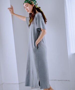  25SS新作〈大草直子さんアドバイザー〉スーピマコットン半袖ロングワンピース