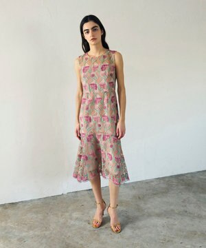  フラワー刺繍チュールドレス