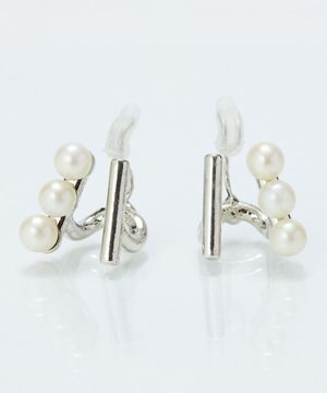  【痛くないシリーズ/金属アレルギー対応】ダブルデコレイトパールライトフィットイヤリング　シルバー