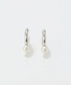  〈痛くないシリーズ/金属アレルギー対応〉ソロパールフープライトフィットイヤリング　シルバー/ニッケルフリー