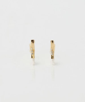 【金属アレルギー対応】【痛くないシリーズ】ツイストバービジューライトフィットイヤリング ゴールド