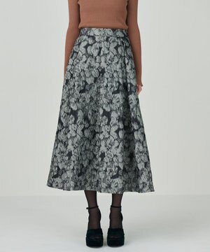  ジャガードタックスカート