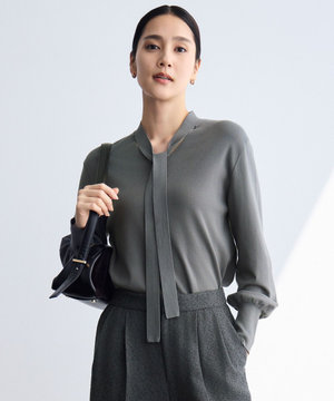 レーヨンストレッチブラウスライク ニット