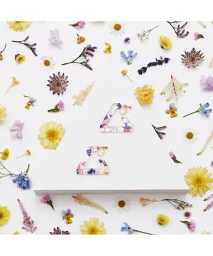 【平手友梨奈さん着用】TRIANGLE HOOP イヤリング