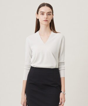  【洗える】 シンセティックフルニードル Vネックプルオーバー